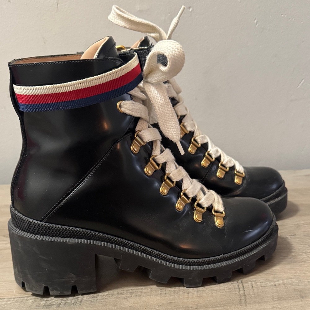 Gucci Black Leather Lace-Up Ankle Boots with Red-White-Blue Trim